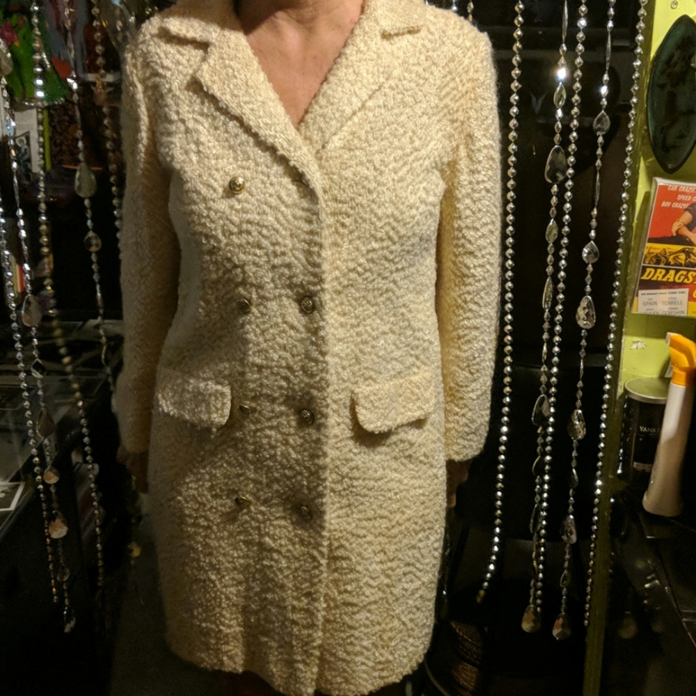 Vintage 1960s off white poodle coat